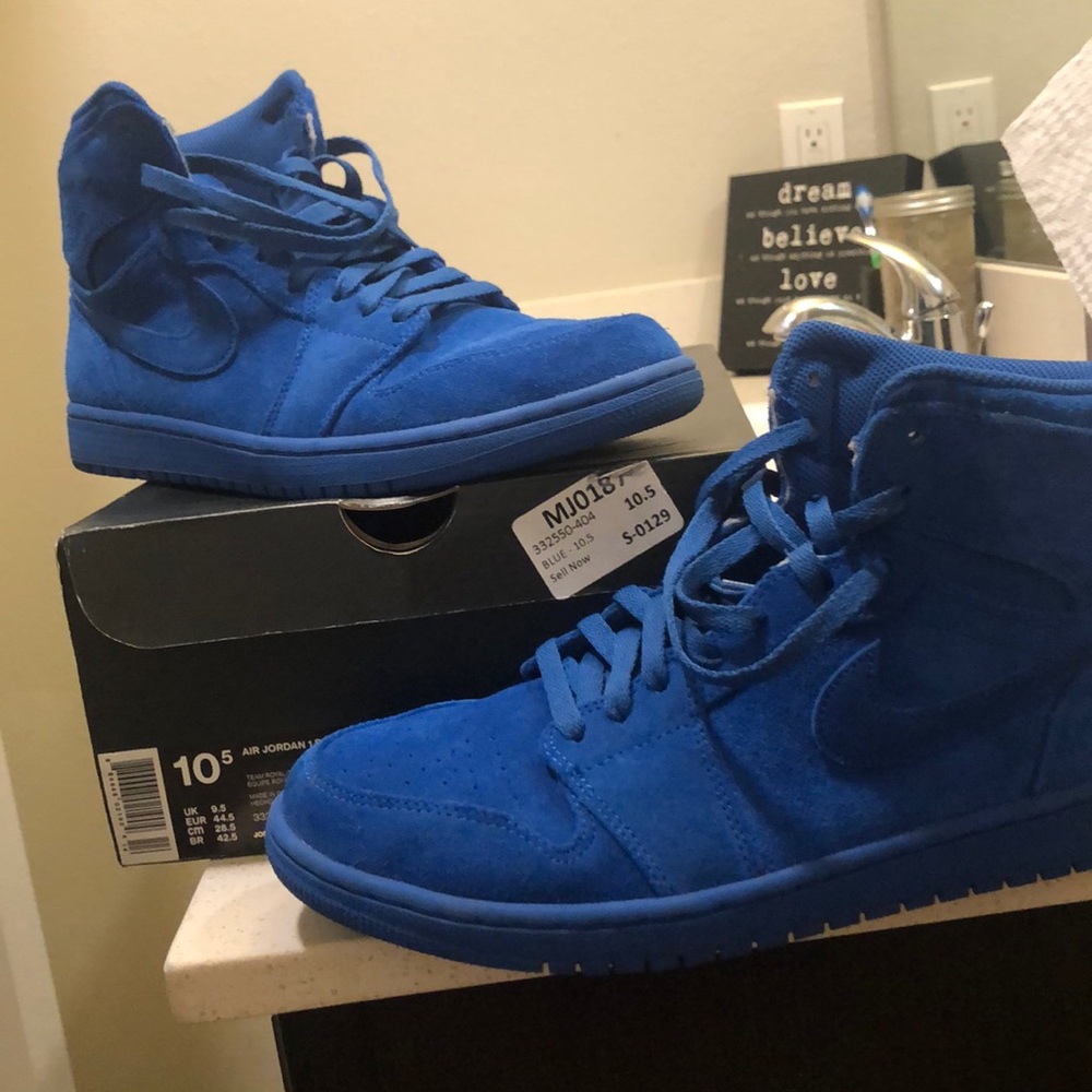 Jordan Retro 1 “Blue Suede”